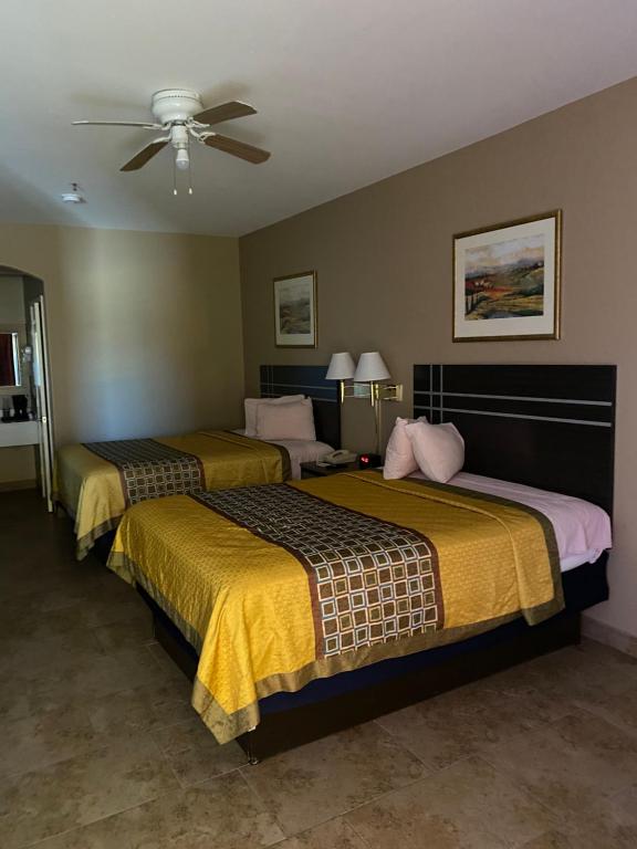 Los Fresnos Inn and Suites image 14